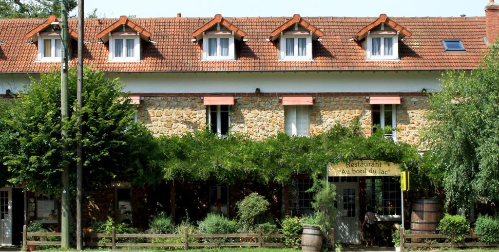 Hôtel Au Bord du Lac à Saint-Rémy-lès-Chevreuse Extérieur photo